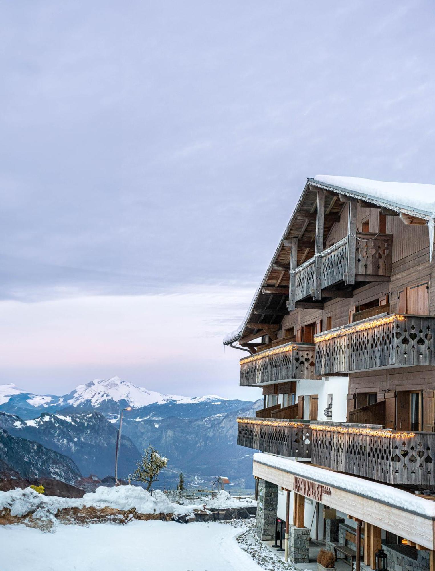 Chalet Alpen Valley, Mont-Blanc Комблу Екстер'єр фото